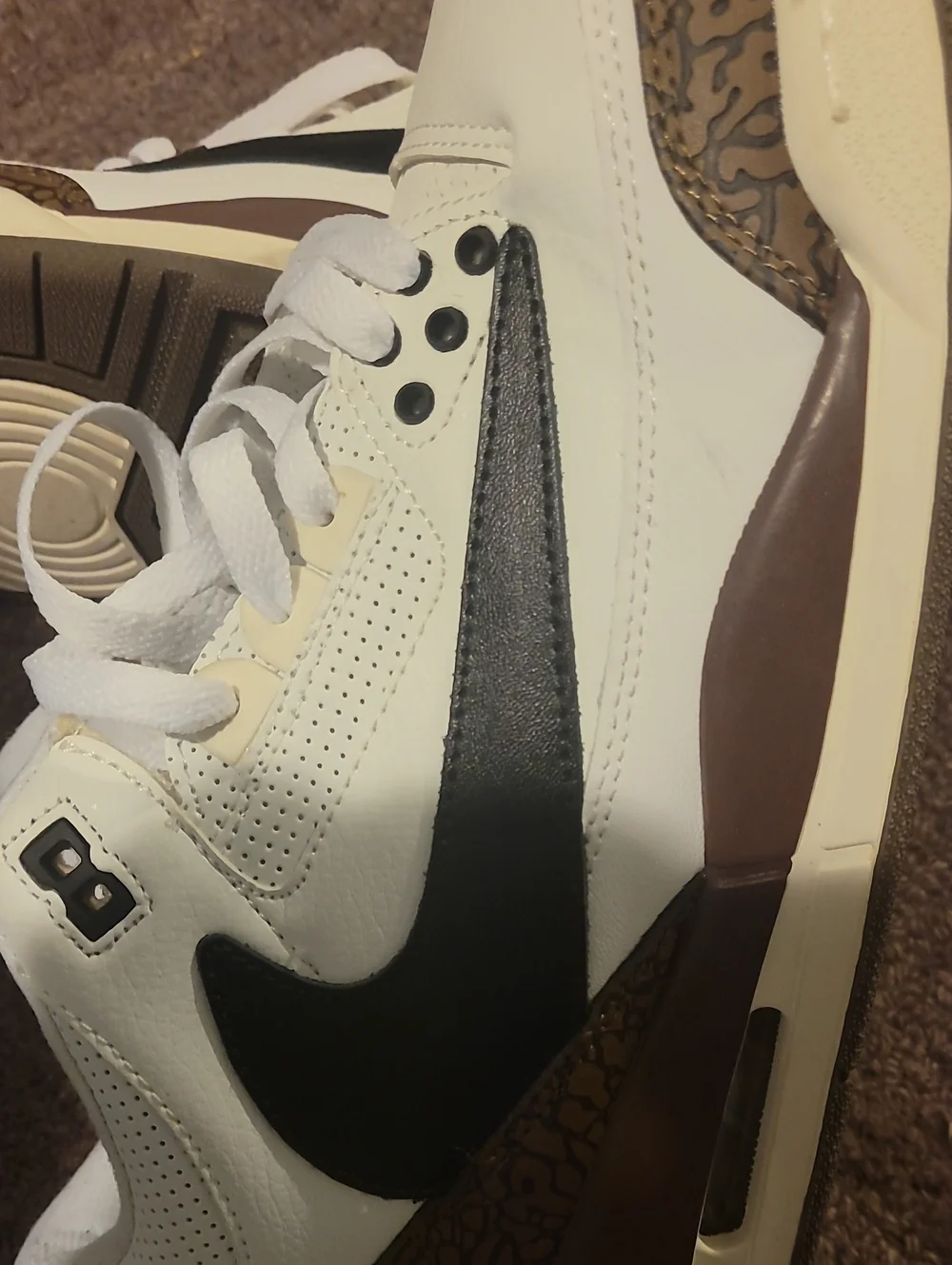 Nike White Black Red Air Jordan 3 Style Sneakers Travis Scott Like New. no box